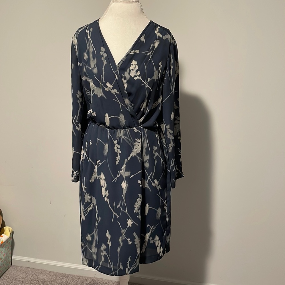 Banana Republic Chiffon Long Sleeve Wrap Career Dress